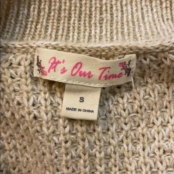 It’s Our Time Tan Long Sleeve Crochet Sweater Top Size Small - Picture 3 of 5